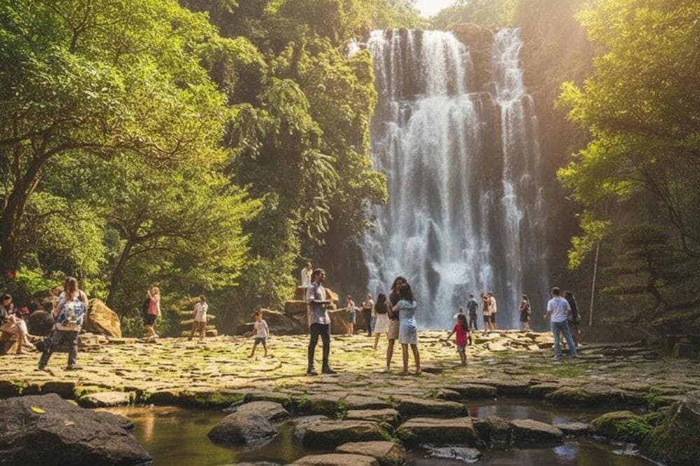 Không gian yên bình, huyền bí chính là điểm nổi bật thu hút du khách của thác Bobla.